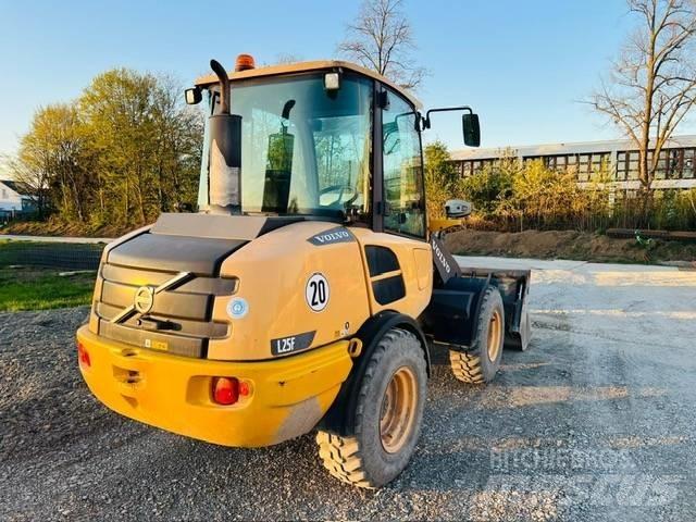 Volvo L25FZ Skid steer loderler