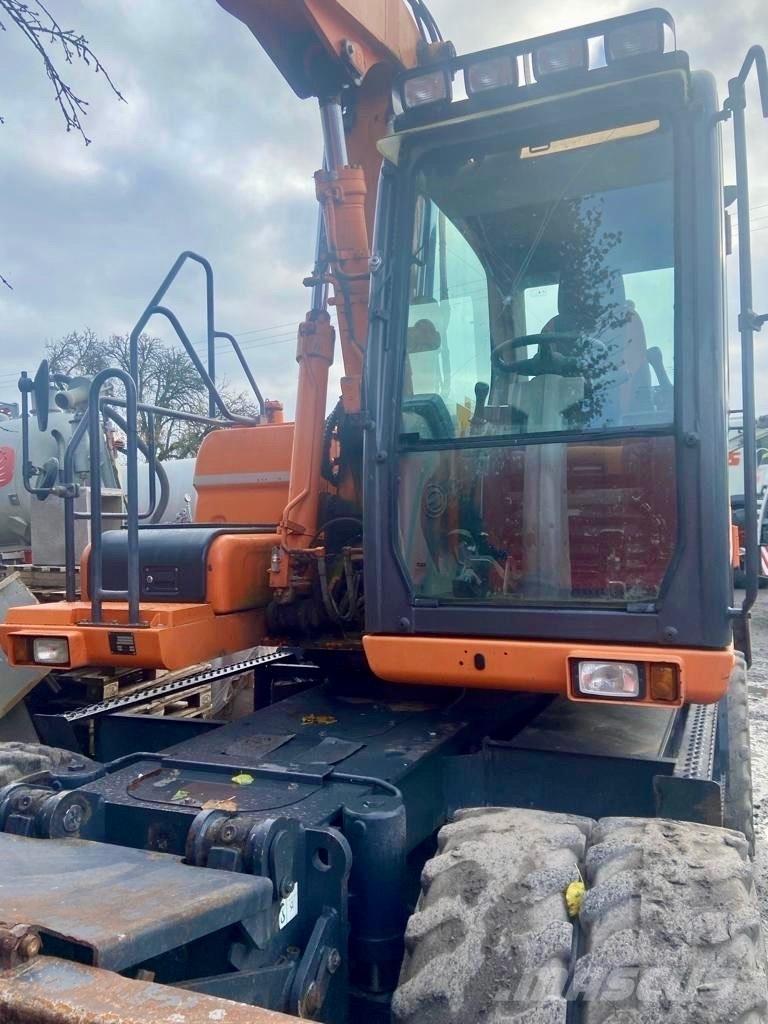 Doosan DX 160 W-3 Lastik tekerli ekskavatörler