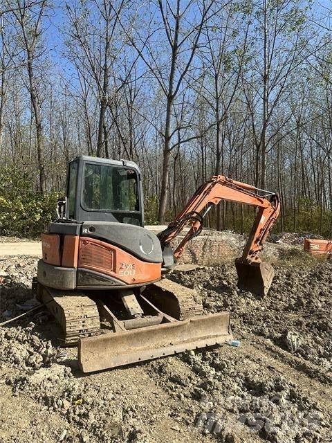 Hitachi ZX50 Paletli ekskavatörler