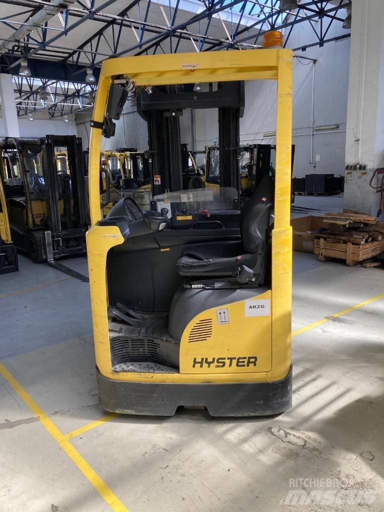 Hyster R1.6 Pyroban Reach truck - depo içi istif araçları