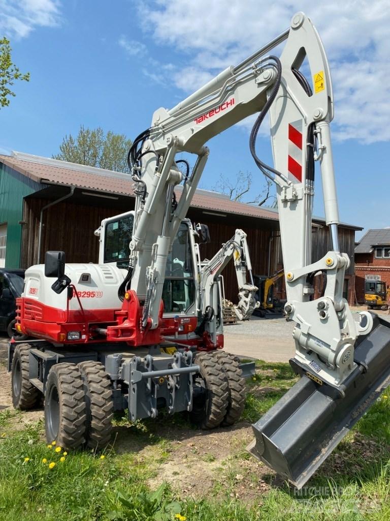Takeuchi TB295W Lastik tekerli ekskavatörler