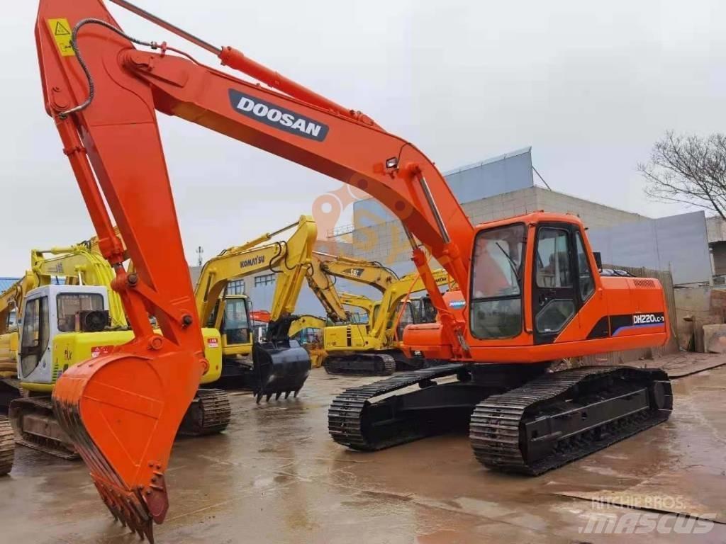 Doosan 220 LC-7 Paletli ekskavatörler