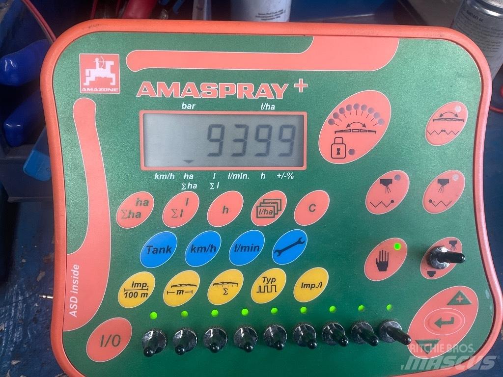 Amazone Ug 3000 Çekilir pülverizatörler