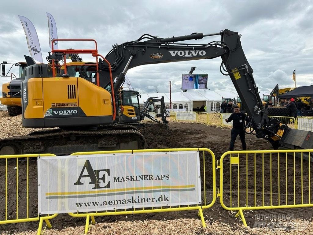 Volvo ECR 145 E Paletli ekskavatörler