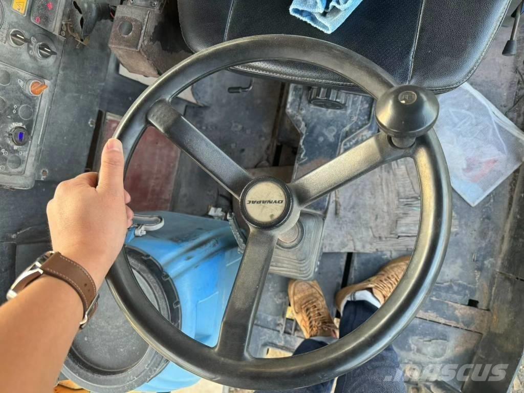 Dynapac CC422 Çift tamburlu silindirler