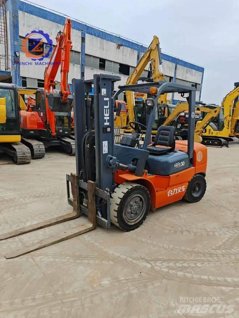 Heli CPCD 30 Dizel forkliftler
