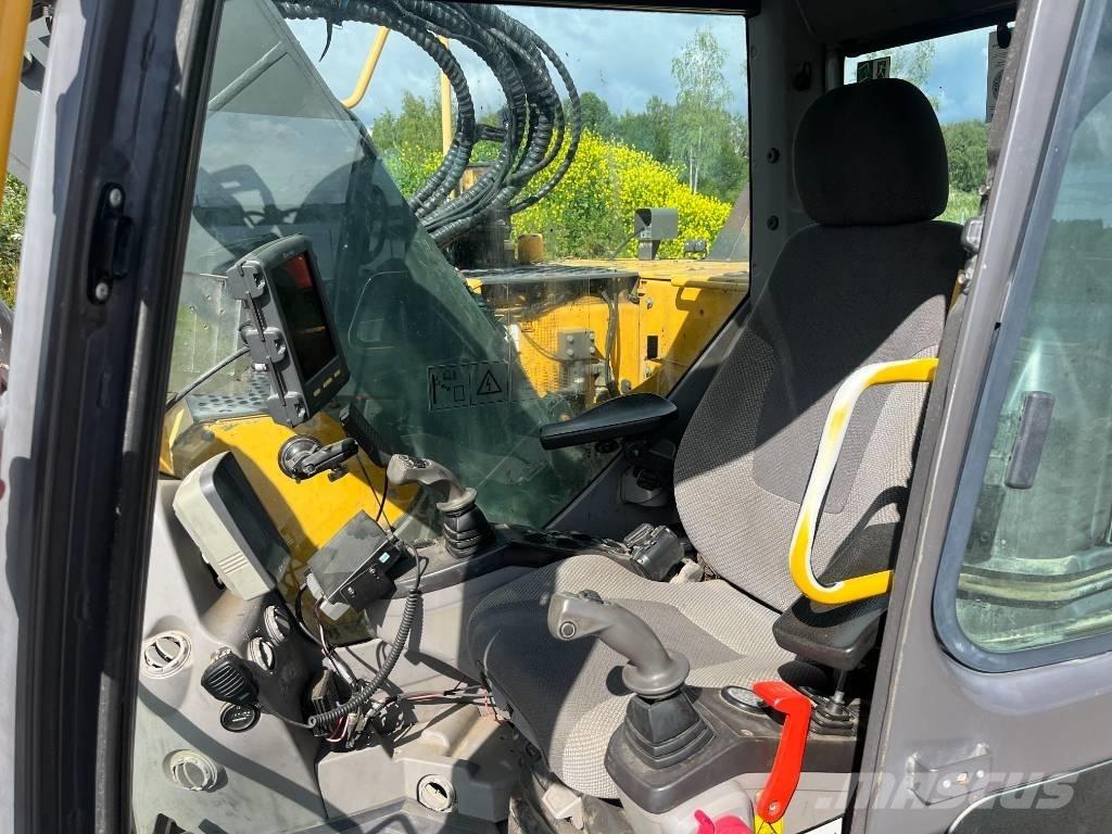 Volvo ECR 235 D Paletli ekskavatörler