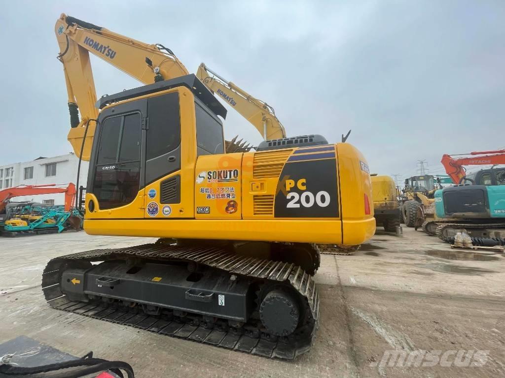 Komatsu PC 200-8 Paletli ekskavatörler