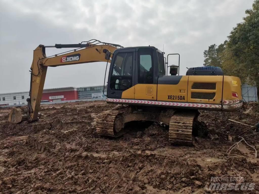 XCMG XE 215 DA Paletli ekskavatörler