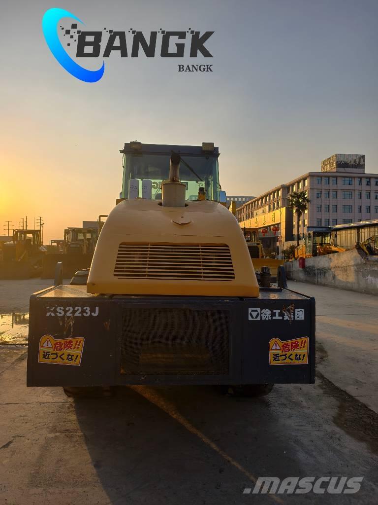 XCMG XS 223 J Tek tamburlu silindirler