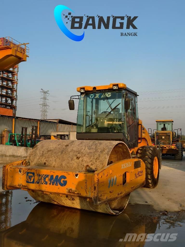 XCMG XS 223 J Tek tamburlu silindirler