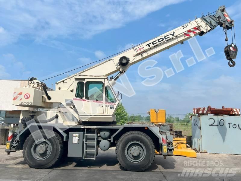 Terex A 300 Arazi Tipi Vinçler (RT)