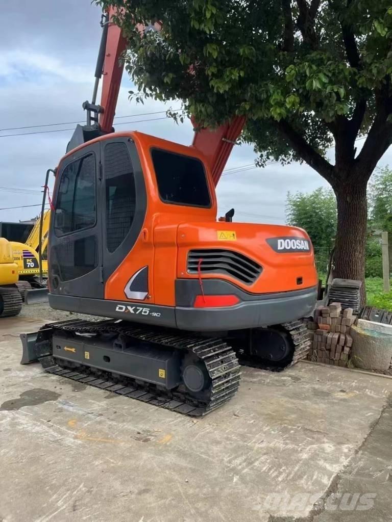 Doosan DX75-9C Midi ekskavatörler 7 - 12 t