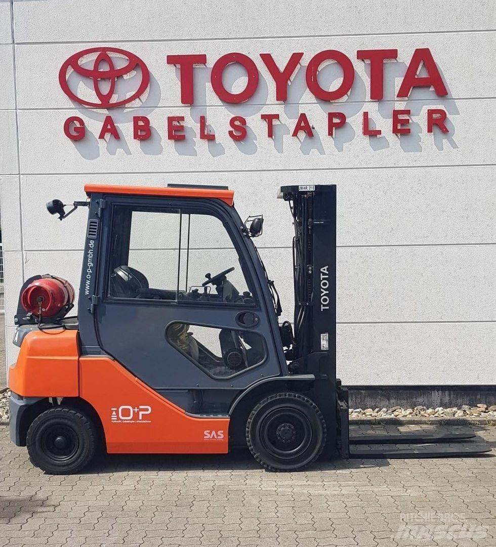 Toyota 02-8FGF25 LPG'li forkliftler