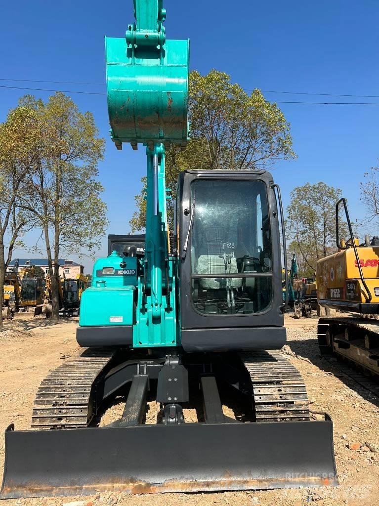 Kobelco SK 75 Mini ekskavatörler, 7 tona dek