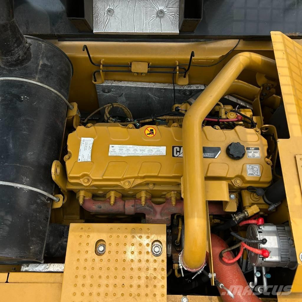 CAT 336D Paletli ekskavatörler
