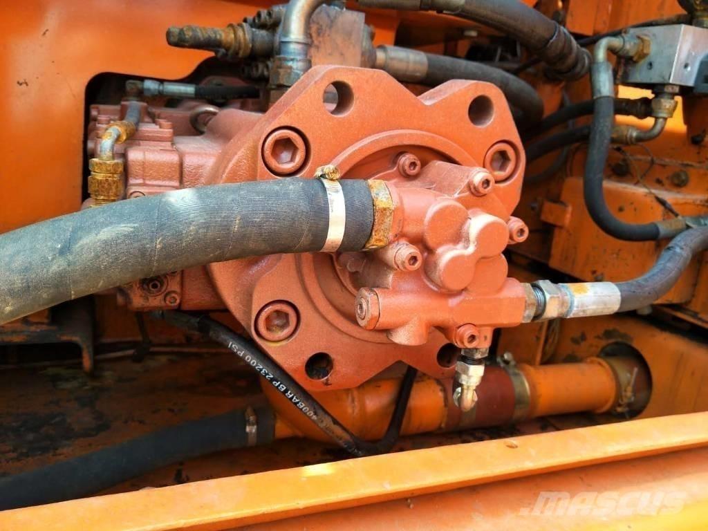 Doosan DX 225 LC Paletli ekskavatörler