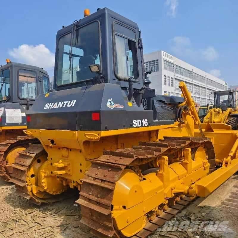 Shantui SD 16 Paletli dozerler