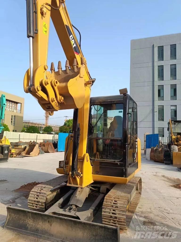 CAT 305.5E2 Paletli ekskavatörler