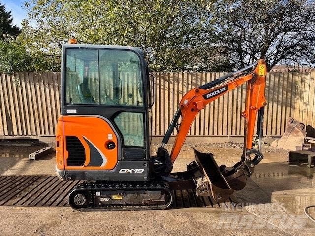 Doosan DX 19 Mini ekskavatörler, 7 tona dek