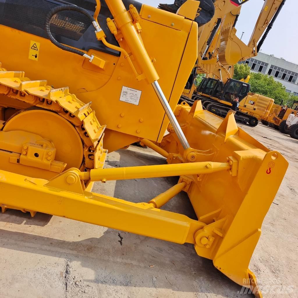Shantui SD 16 Paletli dozerler