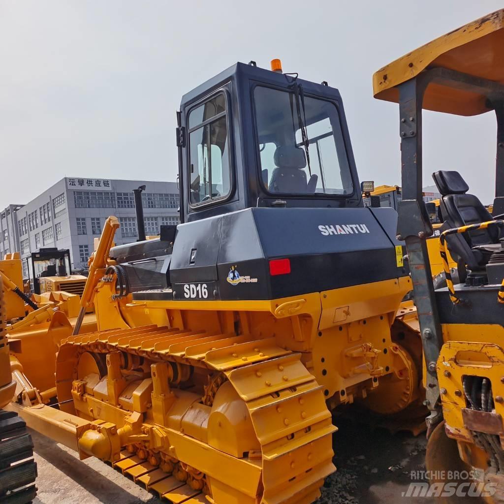 Shantui SD 16 Paletli dozerler