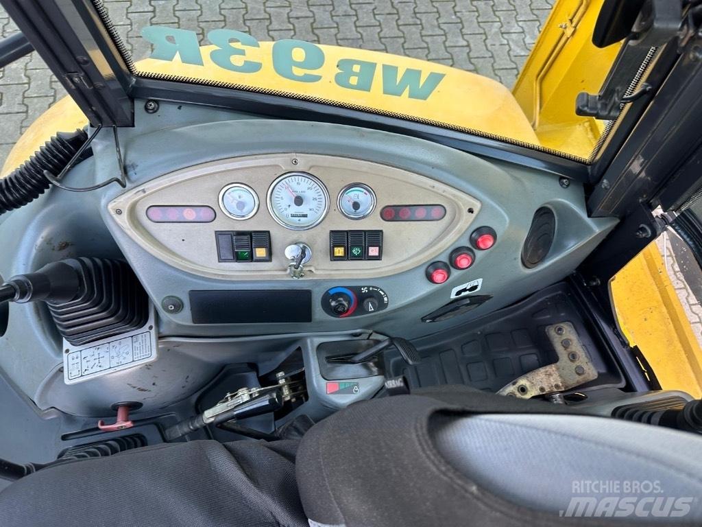 Komatsu WB93R Kazıcı yükleyiciler - beko loder