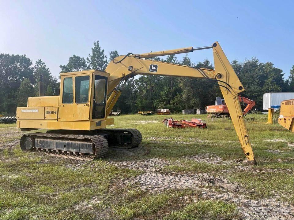 John Deere 690 B Paletli ekskavatörler