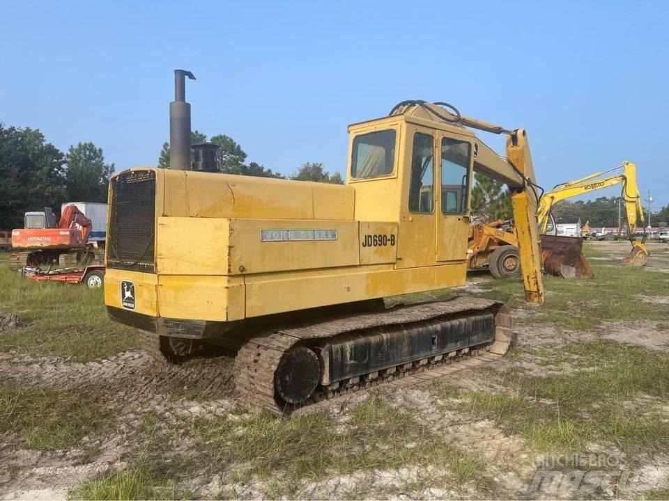 John Deere 690 B Paletli ekskavatörler