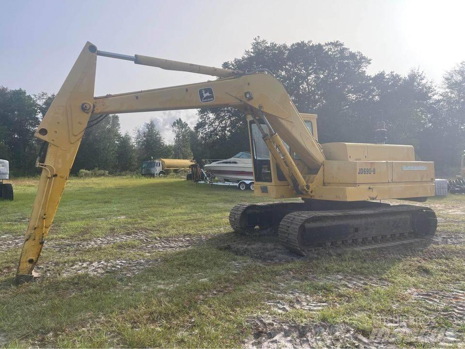 John Deere 690 B Paletli ekskavatörler