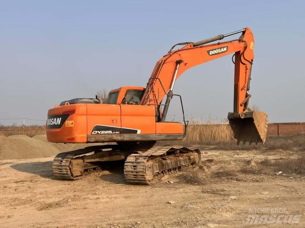 Doosan DX225LC-9C Paletli ekskavatörler