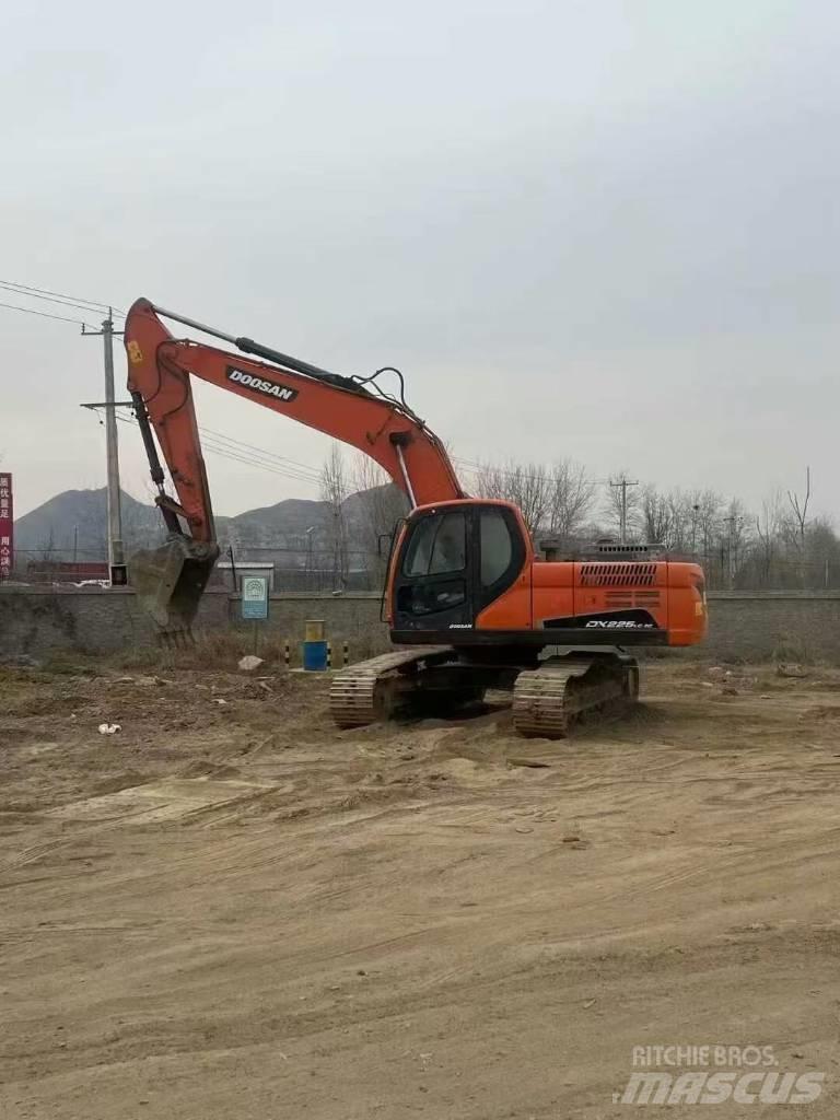 Doosan DX225LC-9C Paletli ekskavatörler