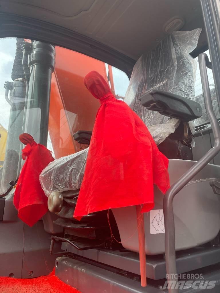 Doosan DX 225 Paletli ekskavatörler
