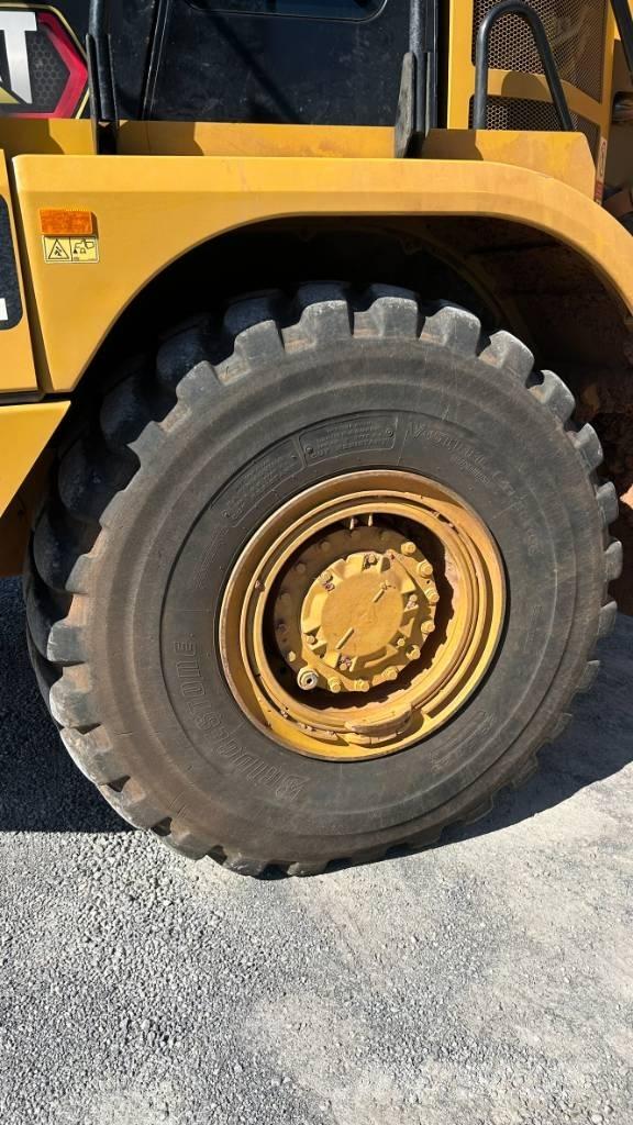 CAT 730 - 04A Belden kirma kaya kamyonu