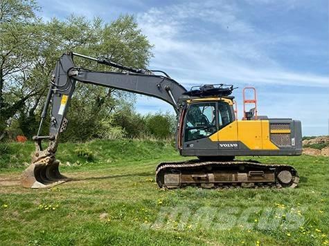 Volvo EC 220 EL Paletli ekskavatörler