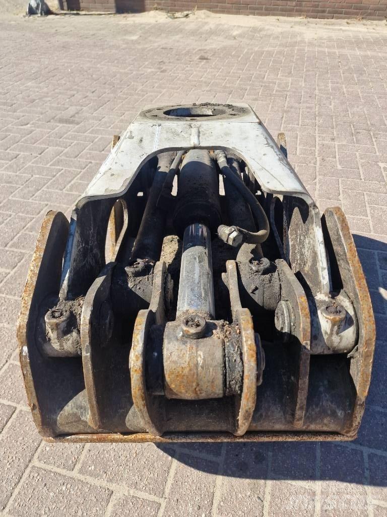 Komatsu G36 Diger