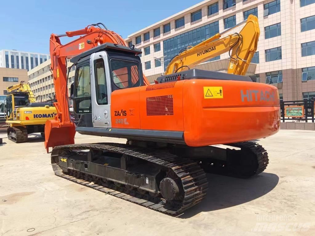 Hitachi ZX 240 Paletli ekskavatörler