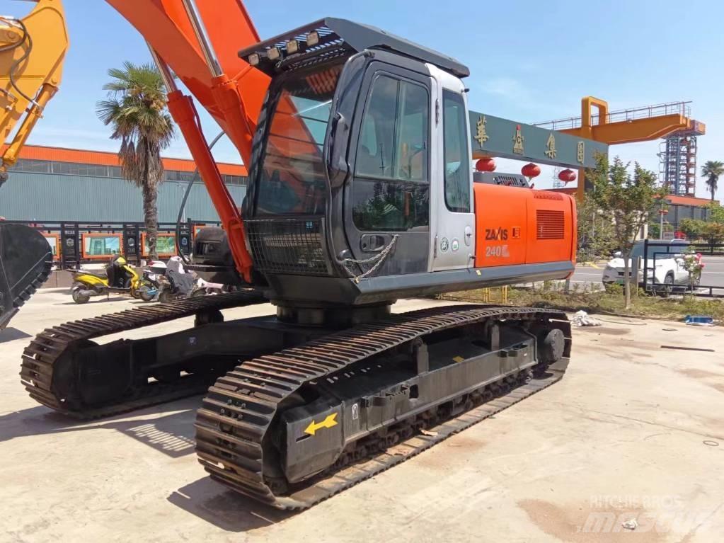 Hitachi ZX 240 Paletli ekskavatörler