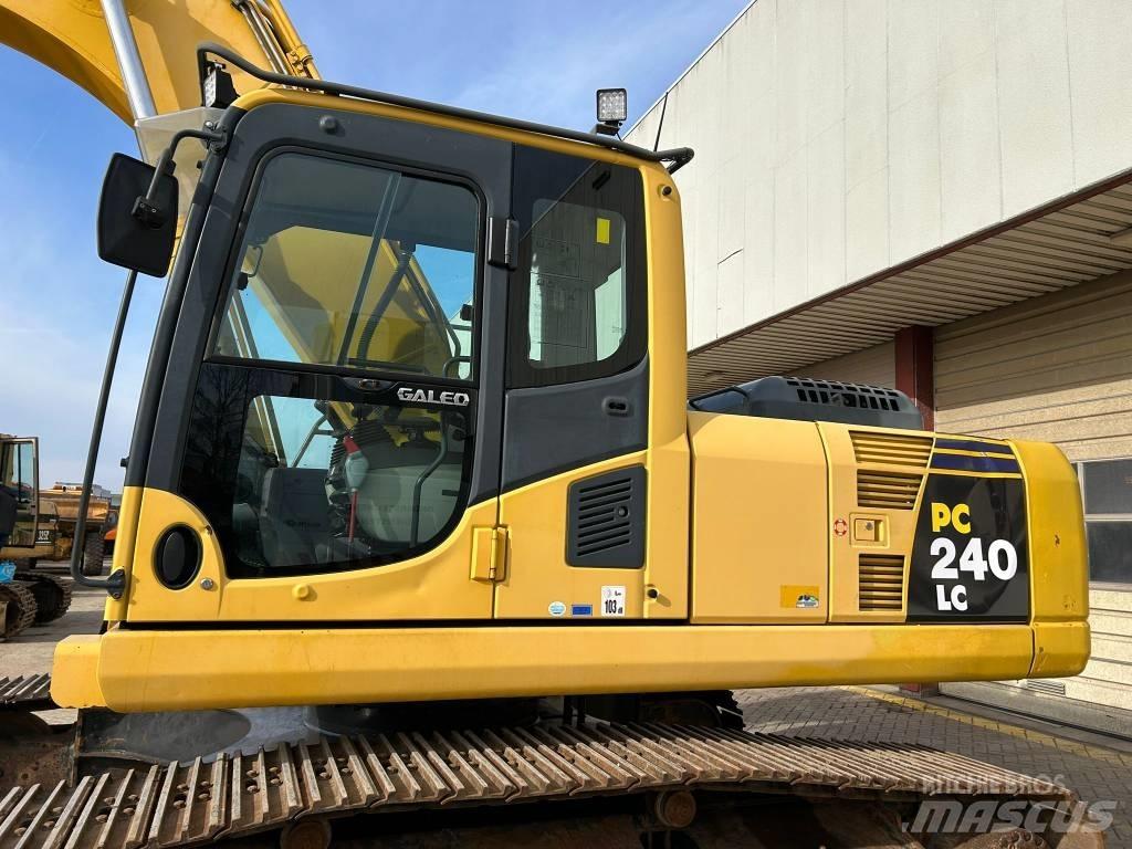Komatsu PC 240 LC-8 Paletli ekskavatörler