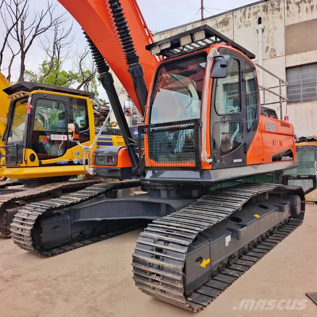 Doosan DX 300 Paletli ekskavatörler