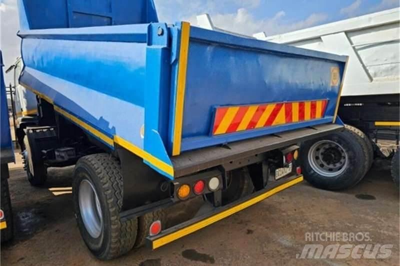 Tata LPK Diger kamyonlar