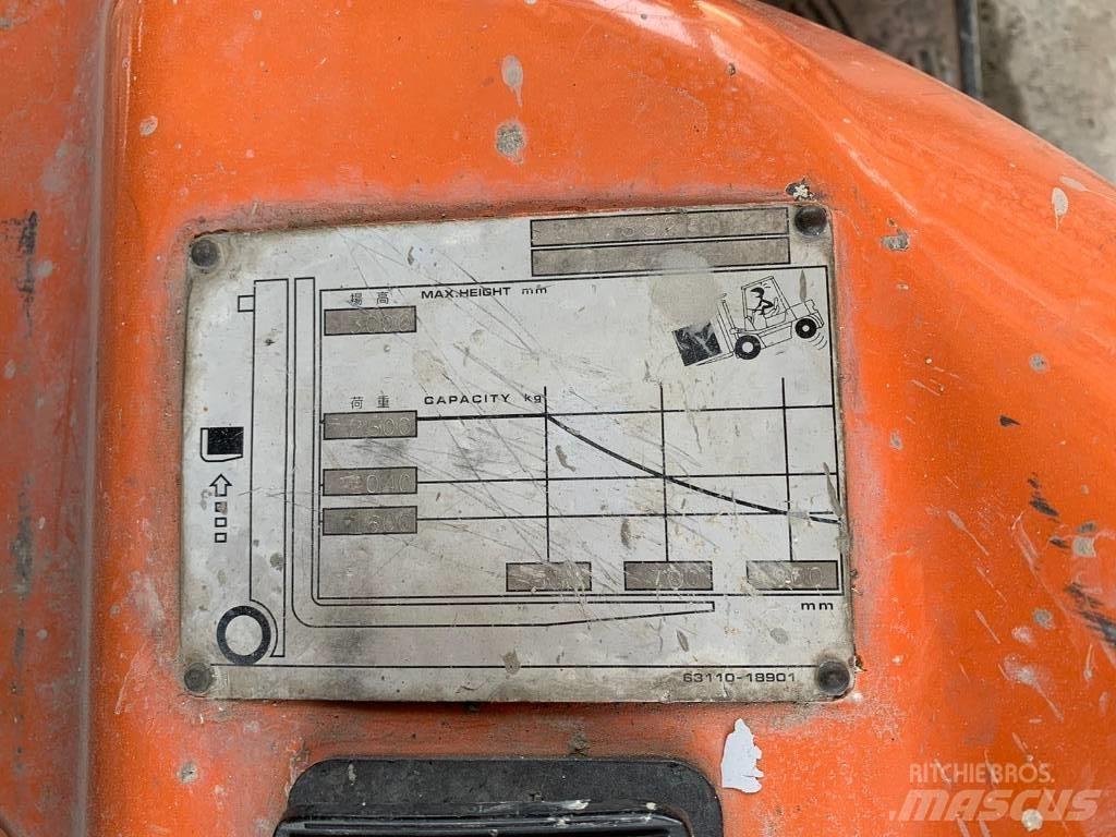 TCM Forklift FD25T4 Dizel forkliftler