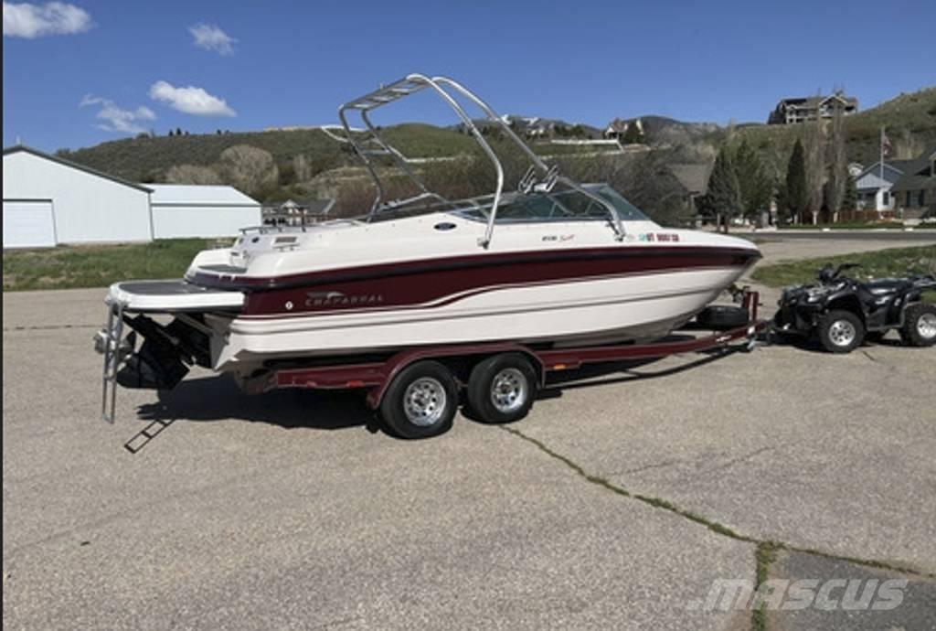  Chaparral 2330 SS Mavnalar