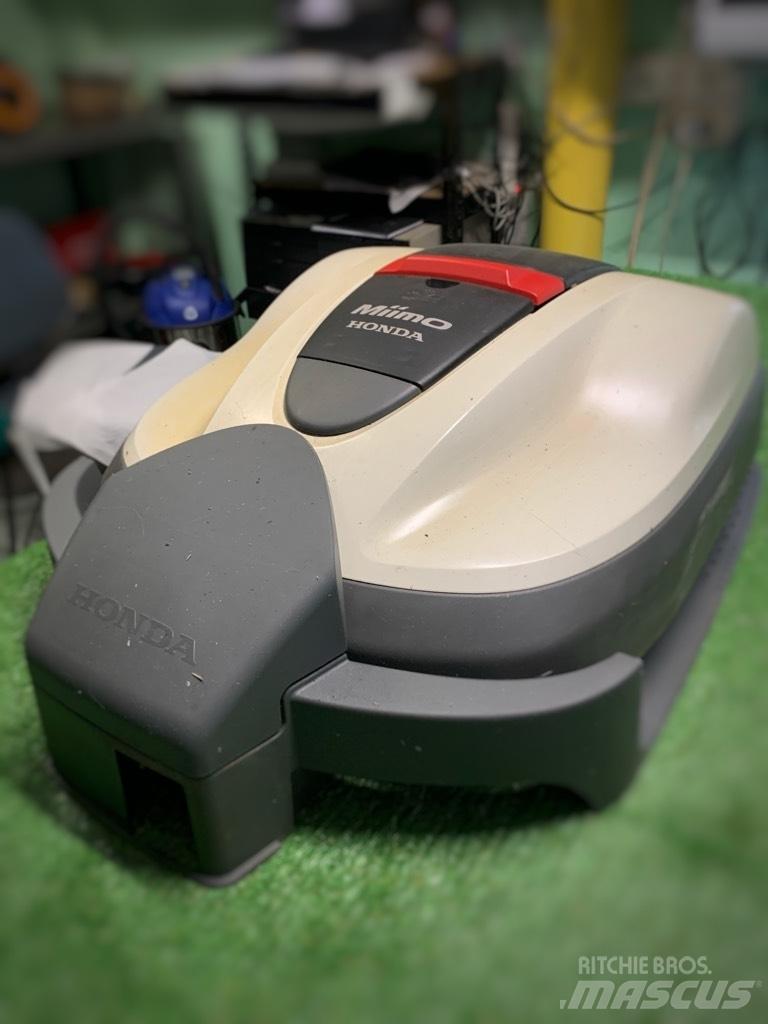 Honda Miimo HRM 310 Robot çim biçme makineleri