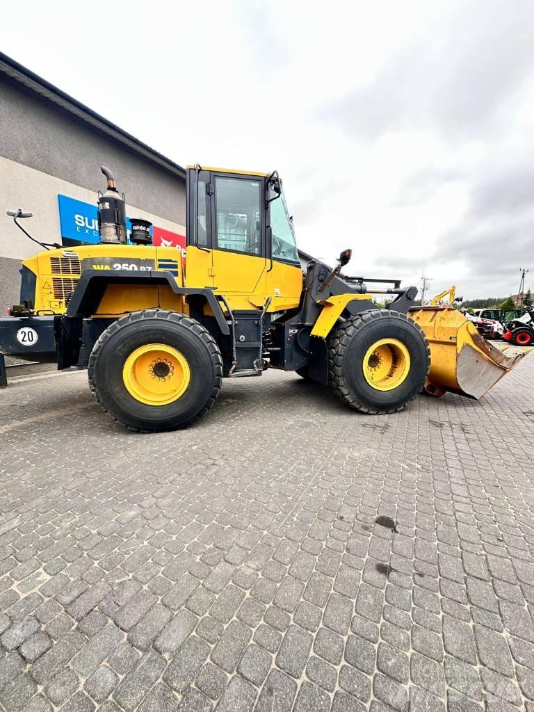 Komatsu WA 250 PZ-6 Tekerlekli yükleyiciler