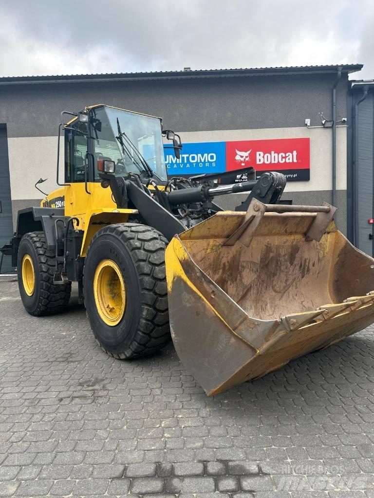 Komatsu WA 250 PZ-6 Tekerlekli yükleyiciler