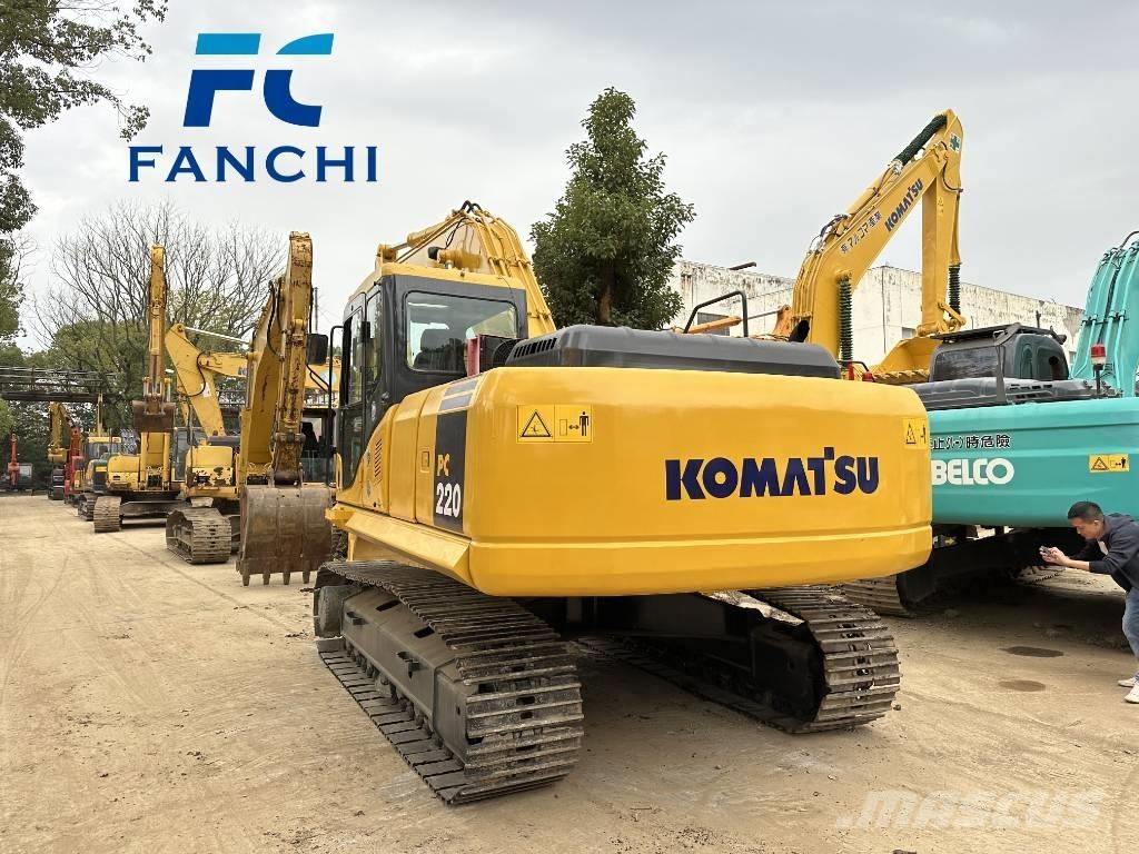 Komatsu PC 220 Paletli ekskavatörler