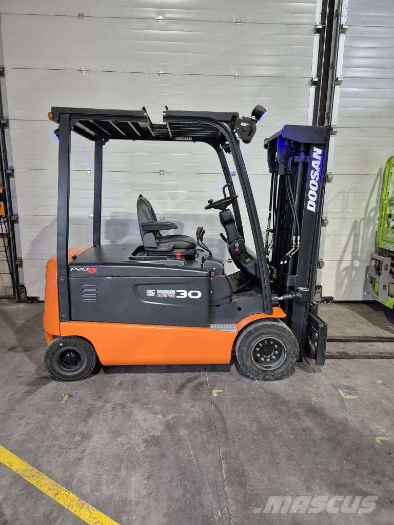 Doosan B 30 X-5 Elektrikli forkliftler