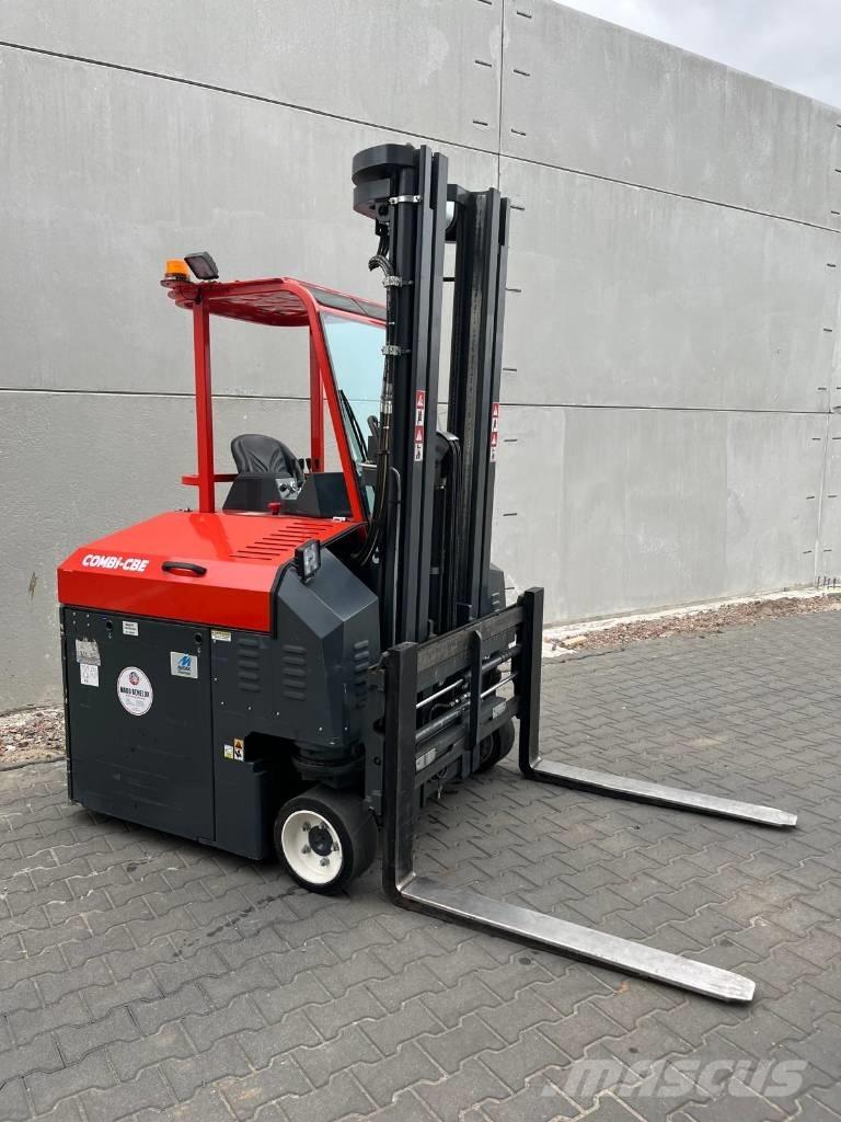 Combilift CBE3000 Sideloader - dört yönlü forkliftler