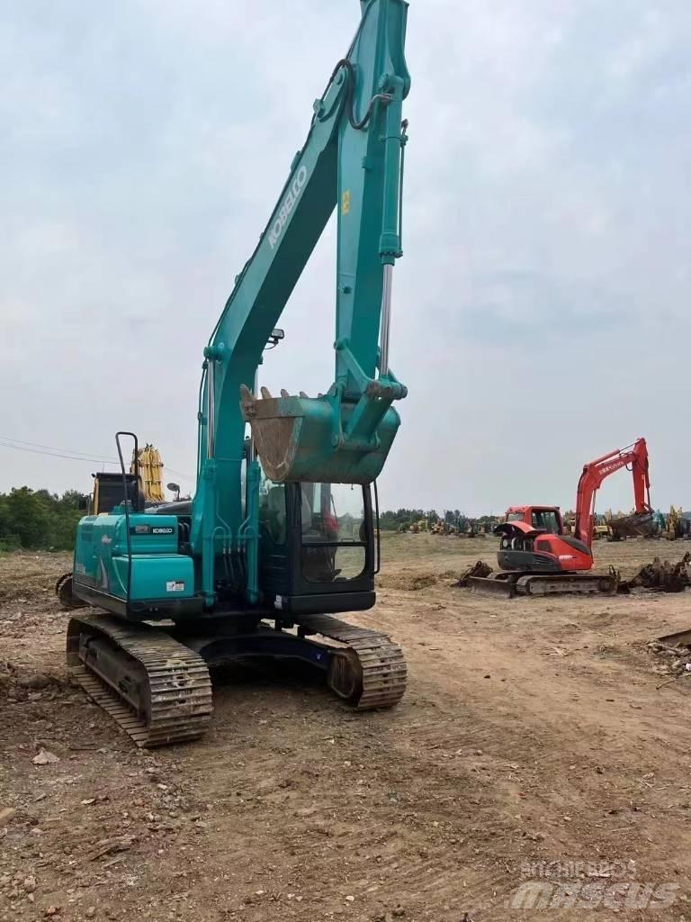Kobelco SK 140 Paletli ekskavatörler